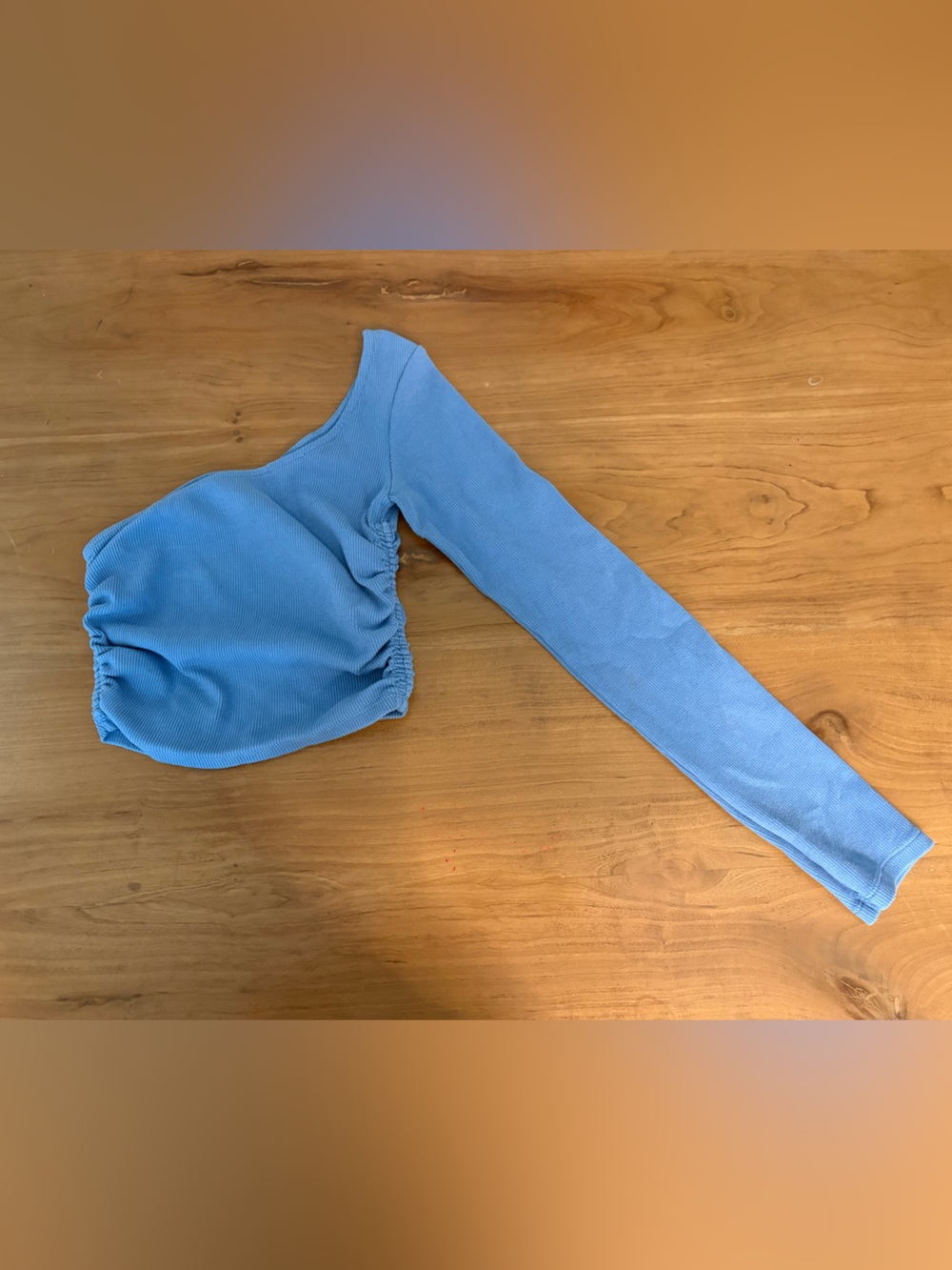 One shoulder top